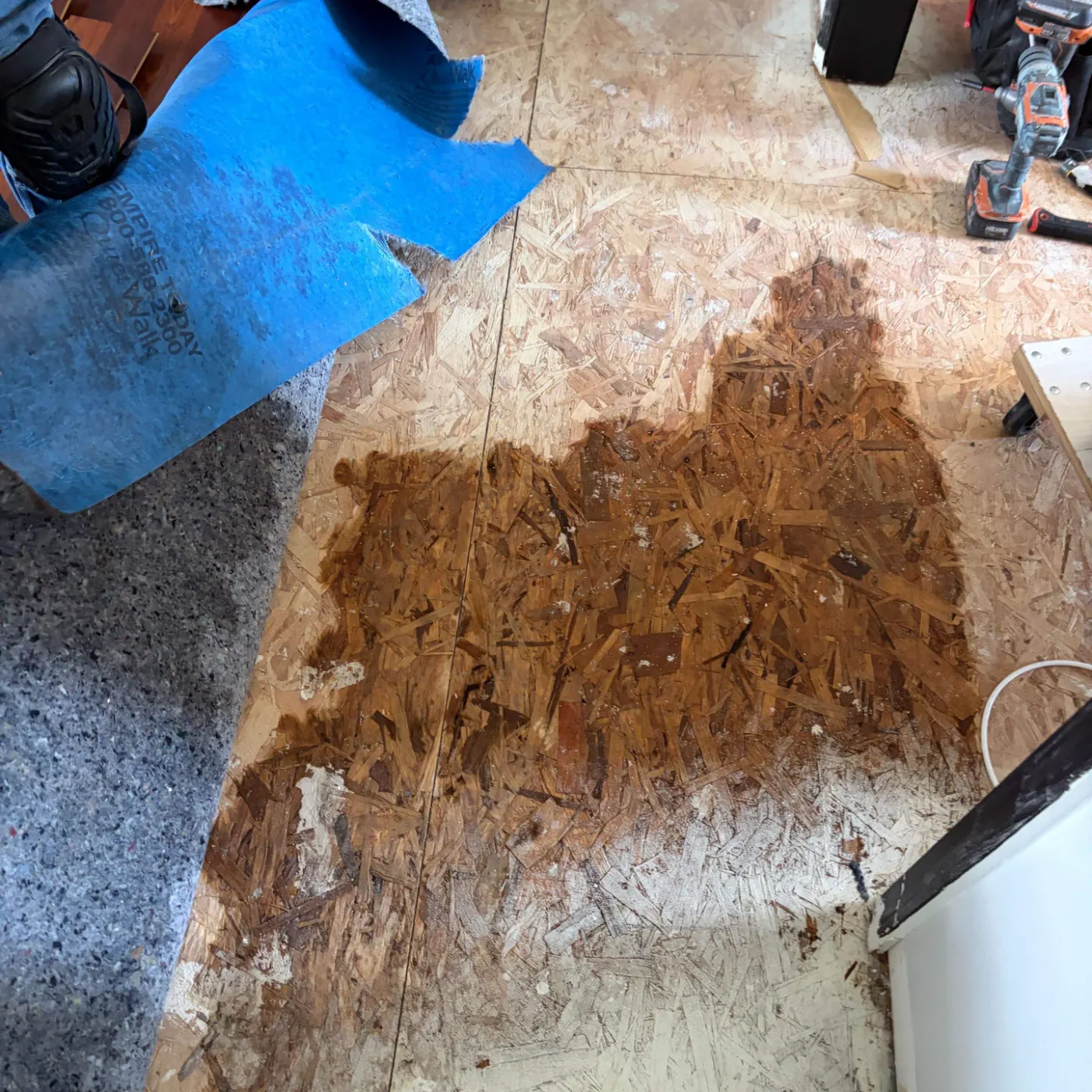 Air movers and dehumidifiers running in Old Town Brownsburg Indiana home dry-out